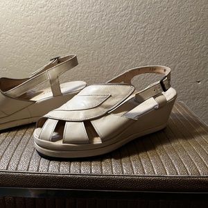 Re-Mix Vintage Footwear L’amour Leather Wedge 9 30s 40s Retro Cream Beige Gold